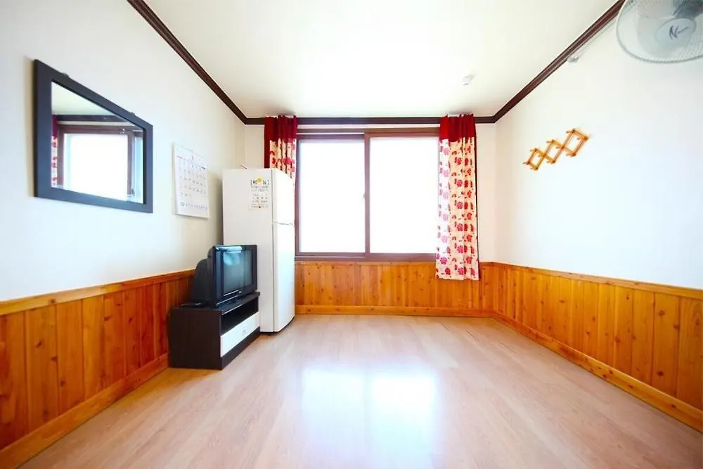 Incheon Ejakdo Haeoreum 인천 이작도해오름 아파트